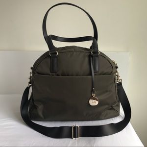 Lo & Sons O.M.G. overnight bag